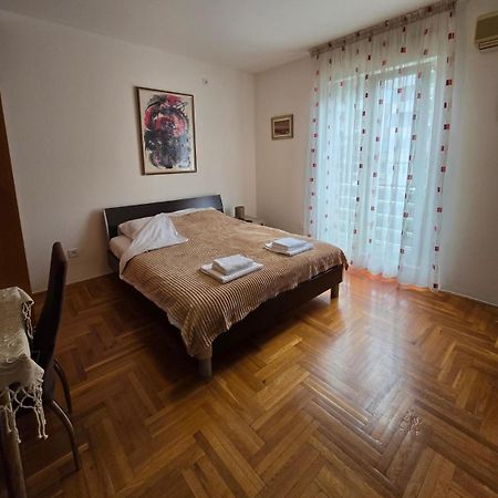Laki Apartment 波德戈里察 外观 照片